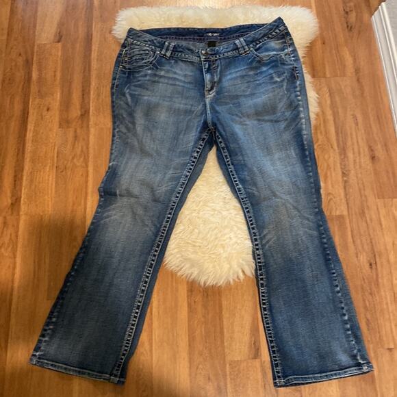 Lane Bryant High Rise Bootcut Denim Blue Jeans Sz 24 Stretch Women’s - Picture 8 of 14